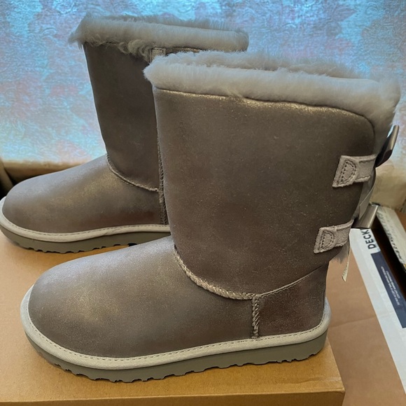 Uggs Bailey Bow Glisten - Picture 3 of 5